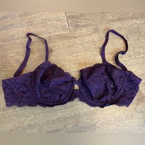 Like new! Victorias Secret 34C plum bra